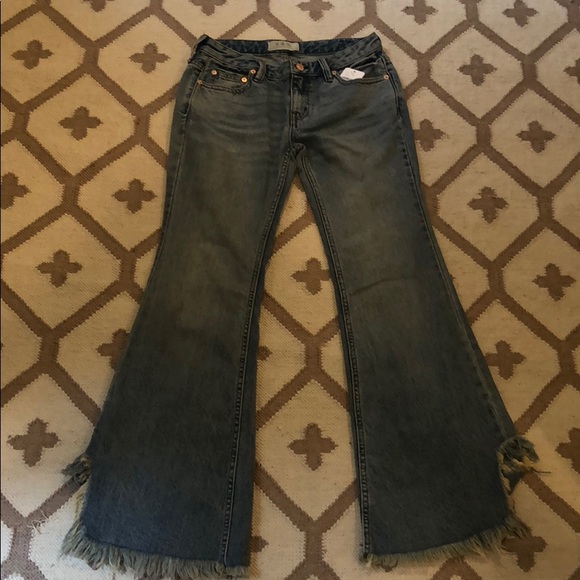 Free People Light Wash flare jeans size 25 - Picture 3 of 8